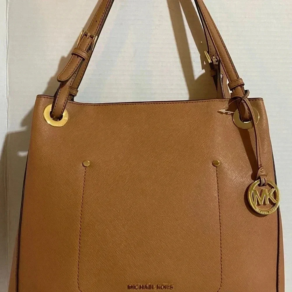 Michael kors brown saffiano leather shoulder handbag